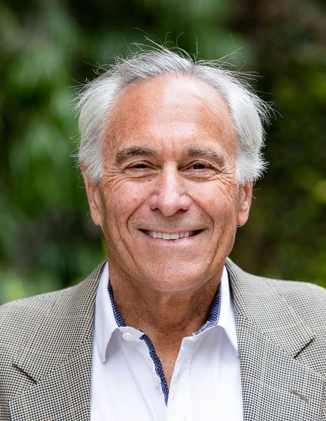 Portrait image of Scott Nesbit